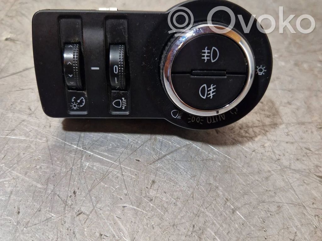 Opel Insignia A Light switch 