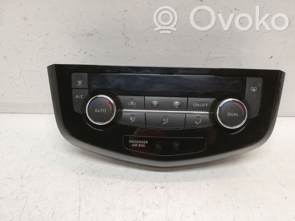 Nissan X-Trail T32 Climate control unit 