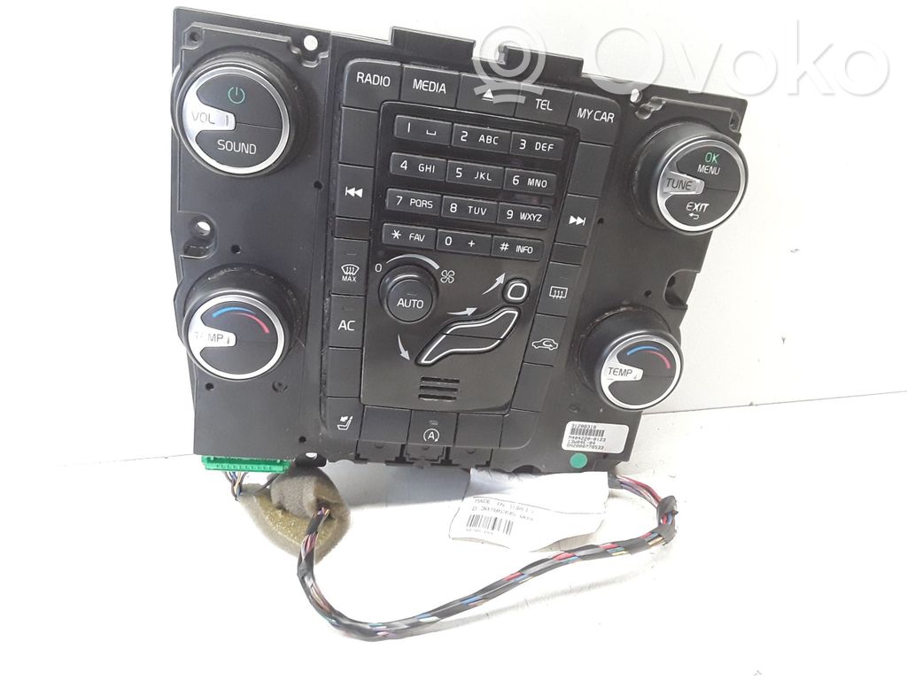 Volvo V60 Climate control unit 