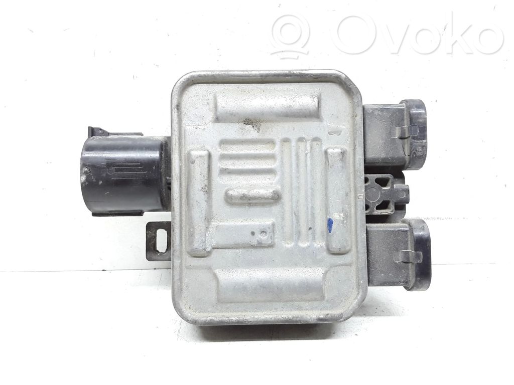 Volvo V70 Coolant fan relay 