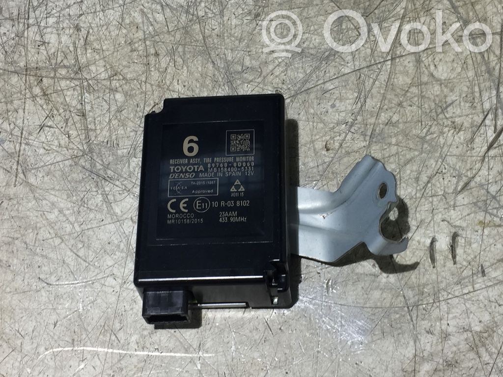 Toyota Yaris Tire pressure control unit 