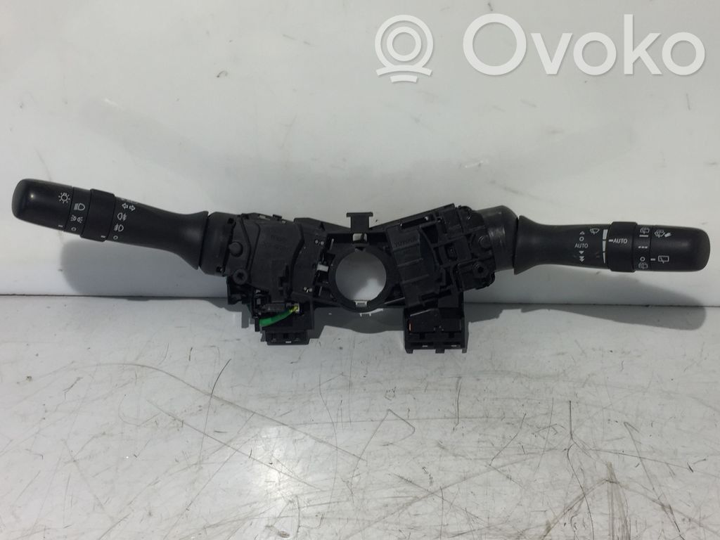 Toyota Yaris Wiper turn signal indicator stalk/switch 