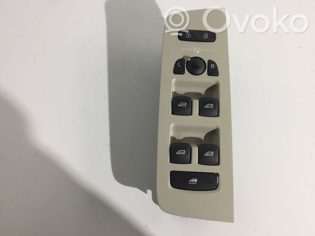 Volvo V40 Electric window control switch 