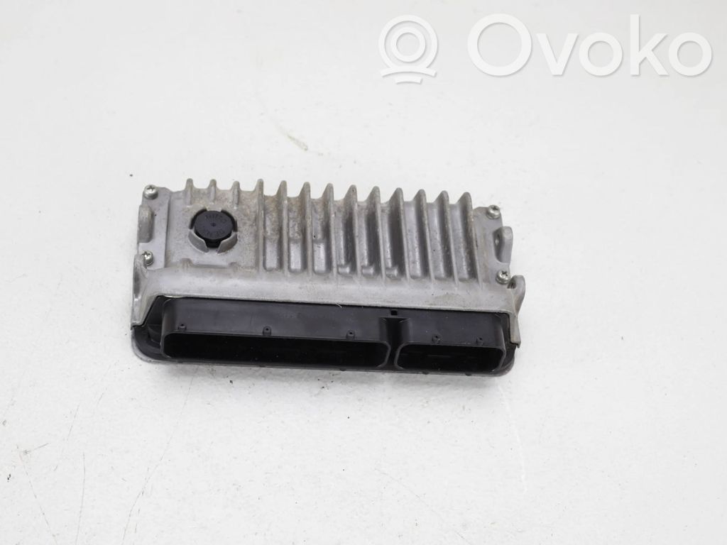 Toyota RAV 4 (XA40) Engine control unit/module 