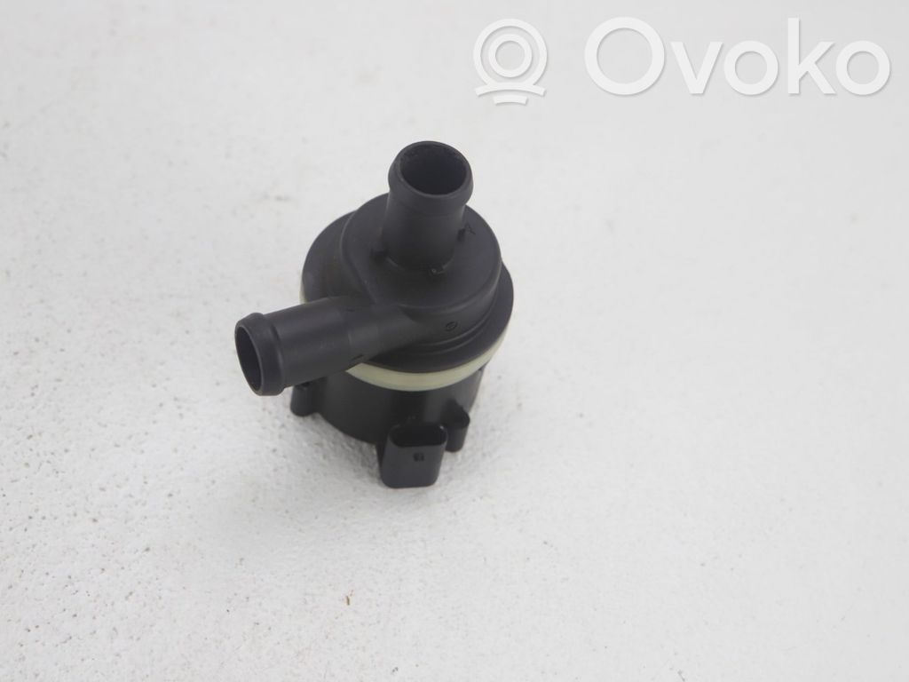 Audi A4 S4 B8 8K Cirkuliacinis el. siurbliukas 