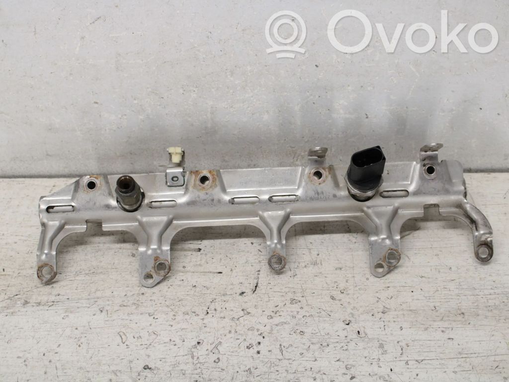 Volkswagen PASSAT CC Fuel main line pipe 