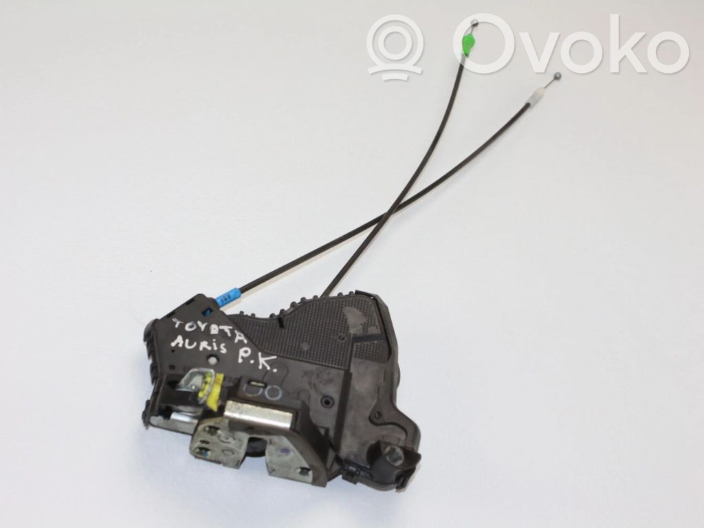 Toyota Auris E180 Front door lock 