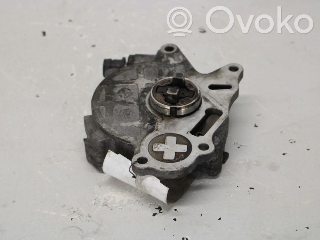 Volkswagen Golf VI Bomba de vacío 