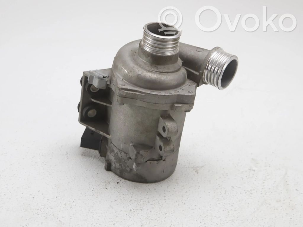 BMW 5 E60 E61 Water pump 