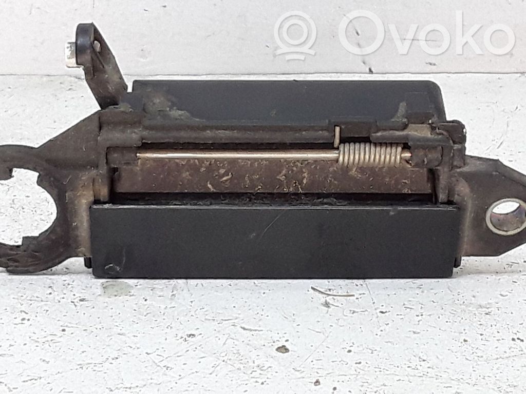 Klamka zewnętrzna drzwi   4A0837206