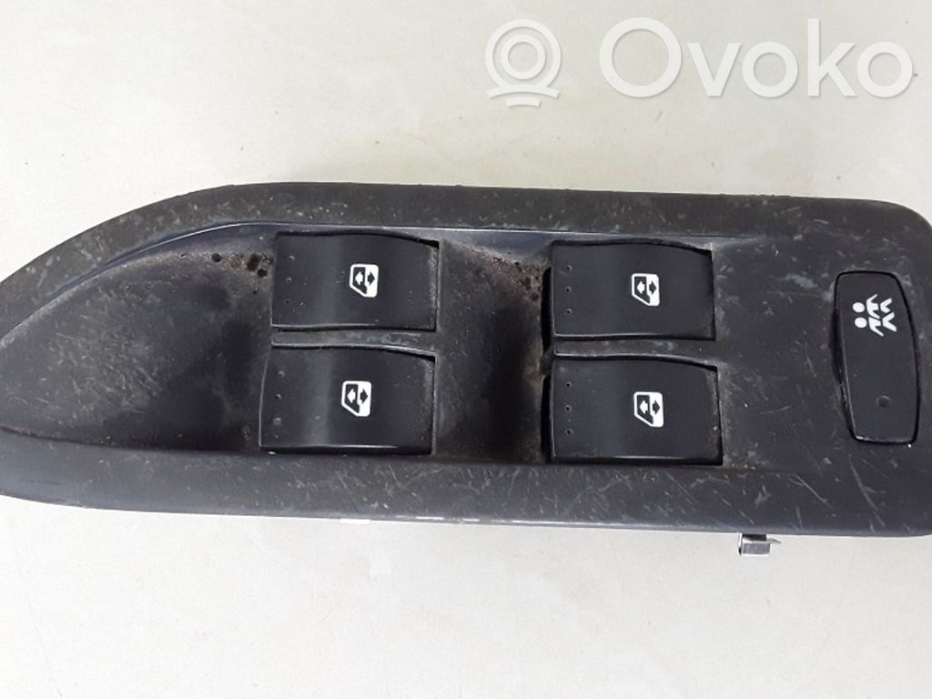 Electric window control switch   26515