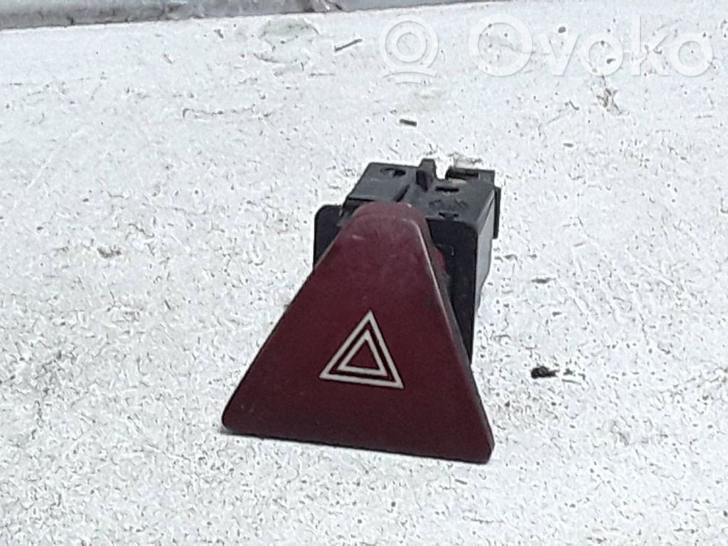 Peugeot 307 Hazard light switch 