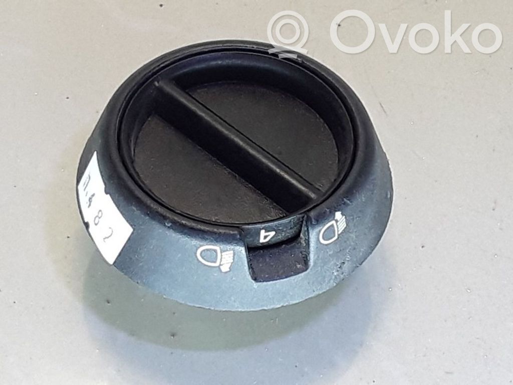 Renault Kangoo I Interruptor de control de altura del faro delantero 