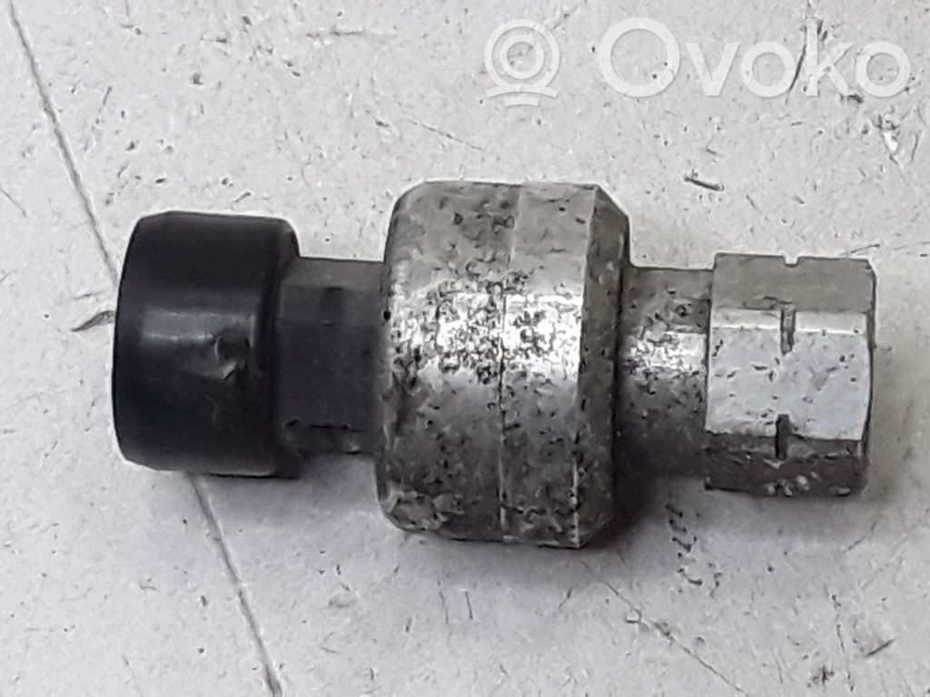 Opel Insignia A Air conditioning (A/C) pressure sensor 