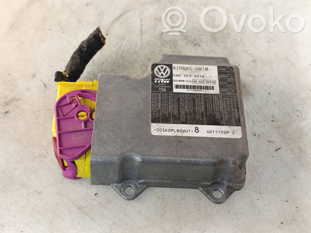 Volkswagen PASSAT B7 Airbag control unit/module 