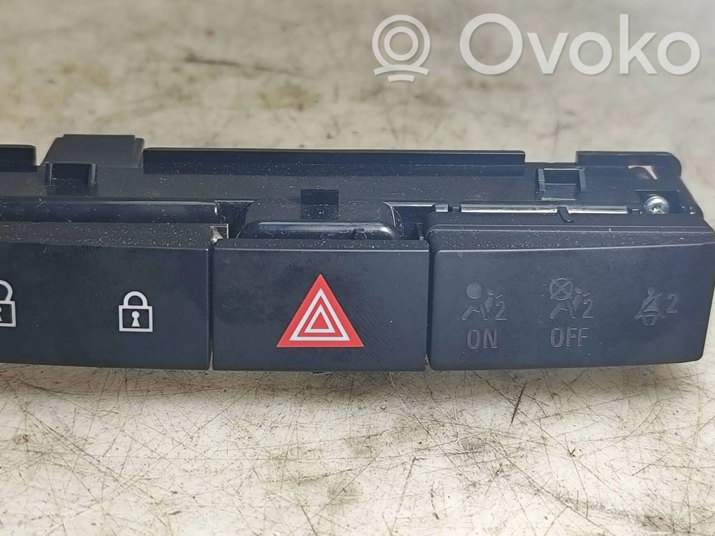 Opel Cascada Hazard light switch 