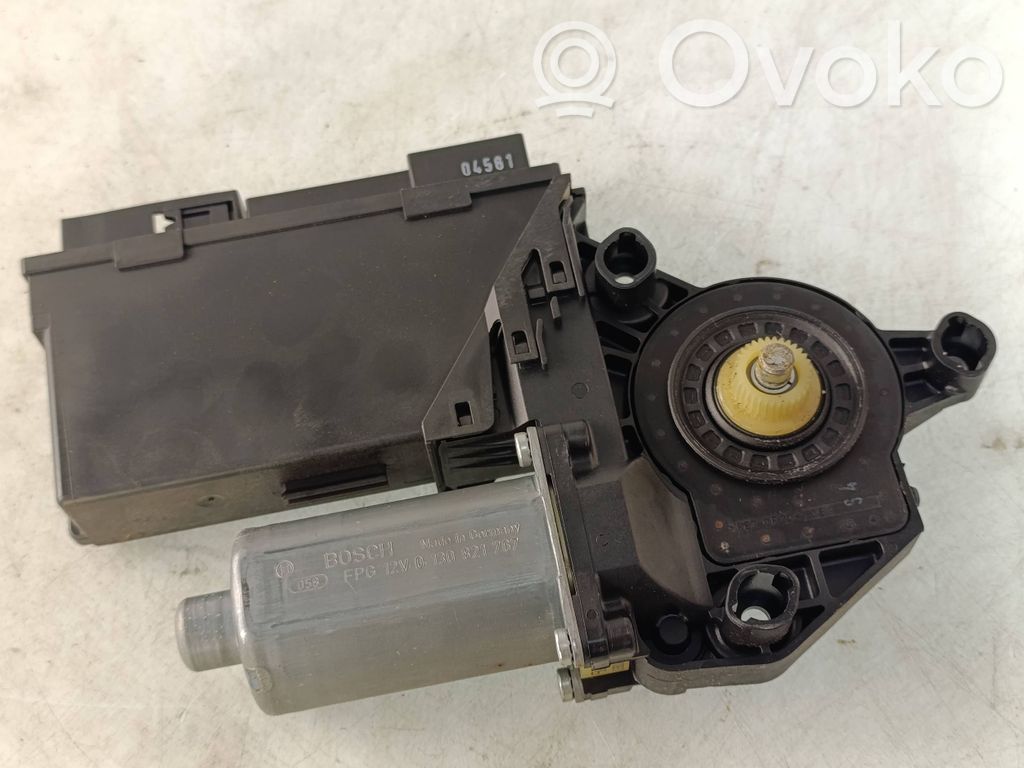 Audi A4 S4 B7 8E 8H Takaoven ikkunan nostomoottori 