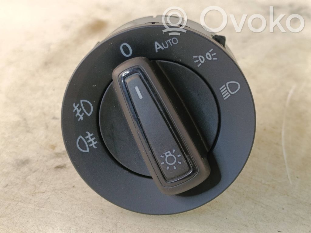 Volkswagen T-Cross Light switch 