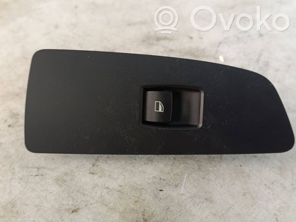 BMW 1 E81 E87 Electric window control switch 