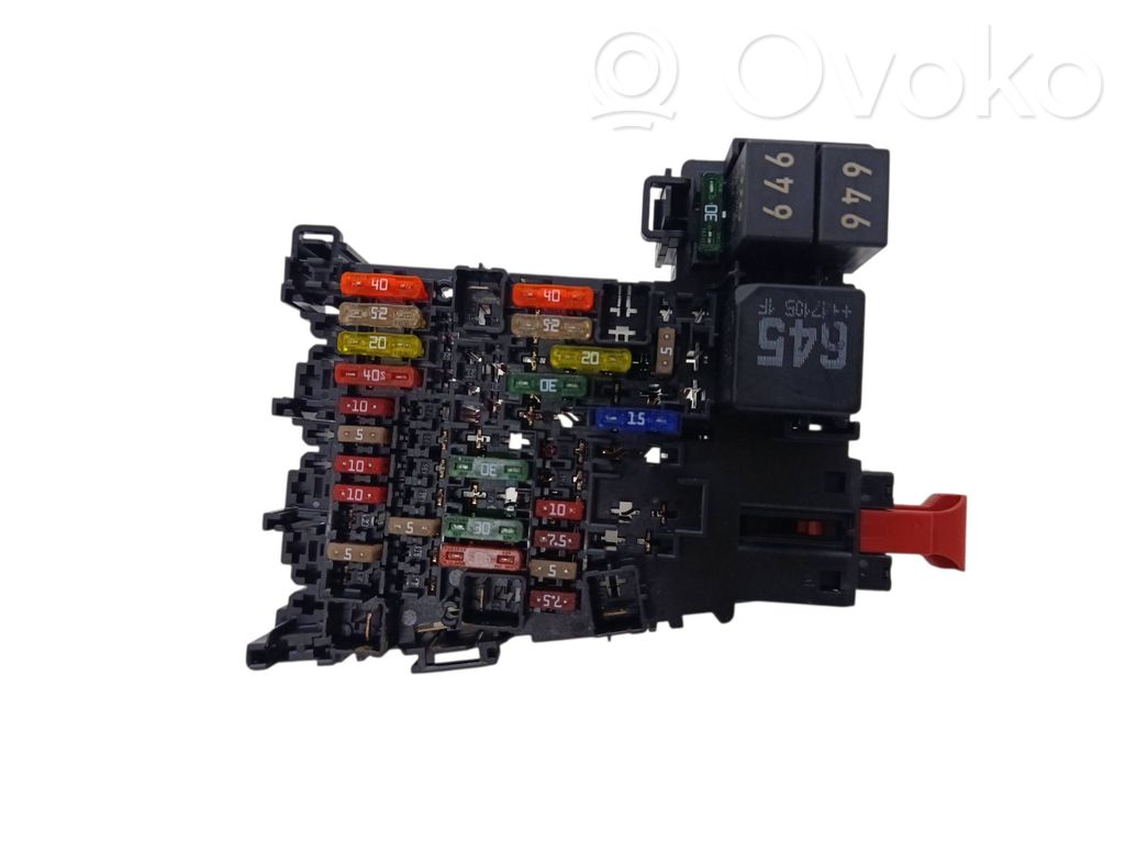Volkswagen Golf VII Fuse module 