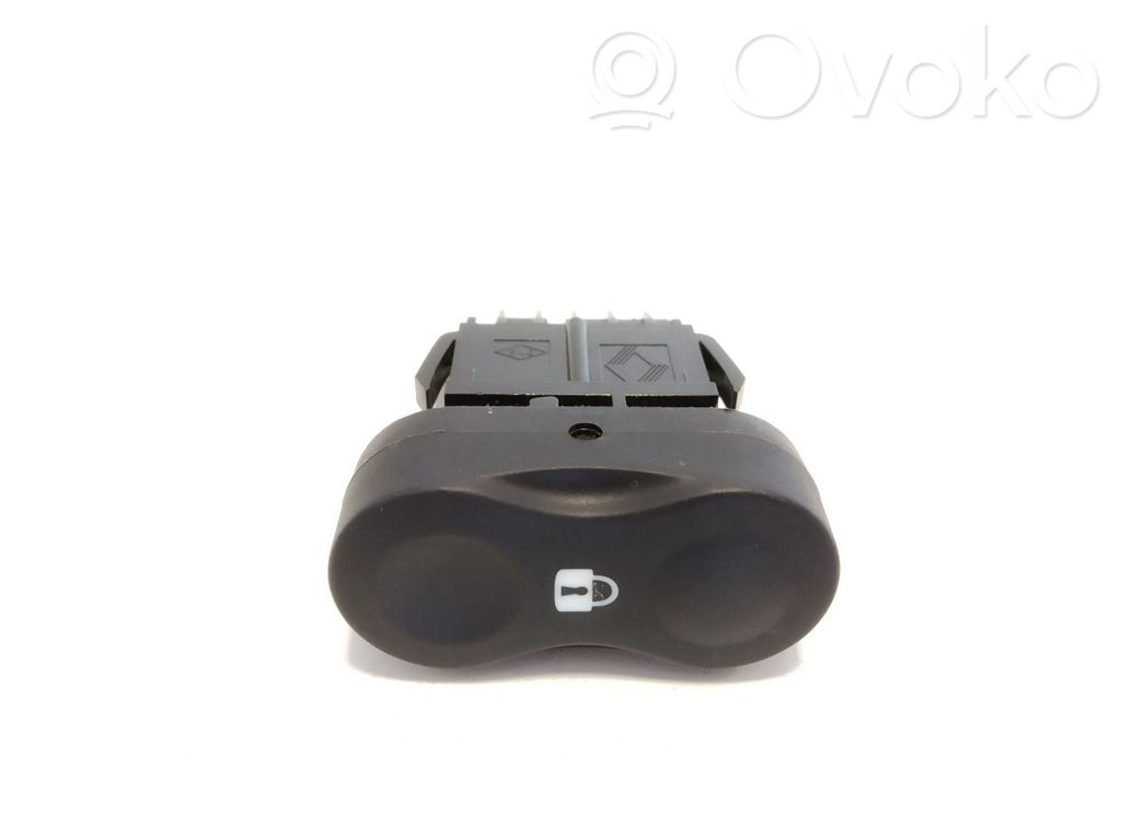 Dacia Sandero Electric window control switch 