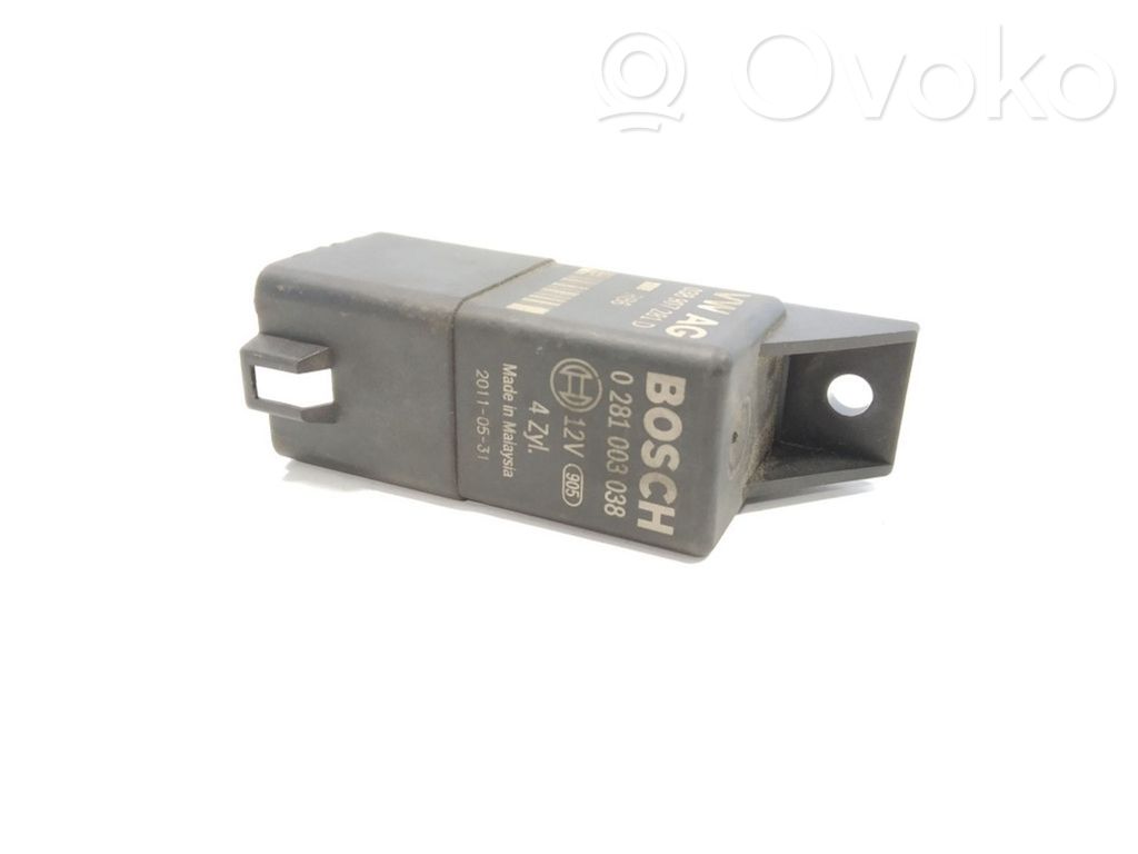 Skoda Superb B6 (3T) Glow plug pre-heat relay 