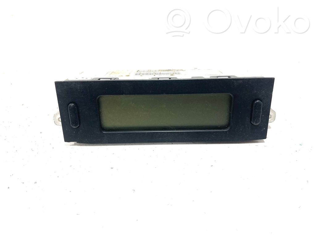 Peugeot 807 Screen/display/small screen 