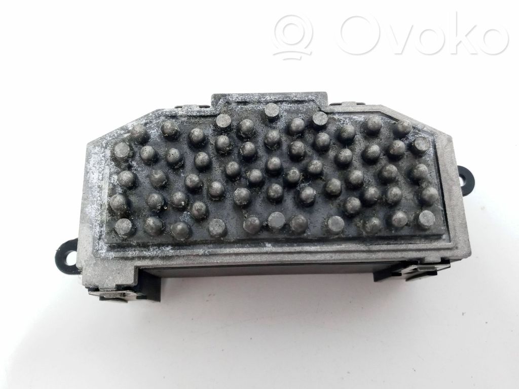 Pečiuko ventiliatoriaus reostatas (reustatas)   8K0820521B,K5909008,2468106932