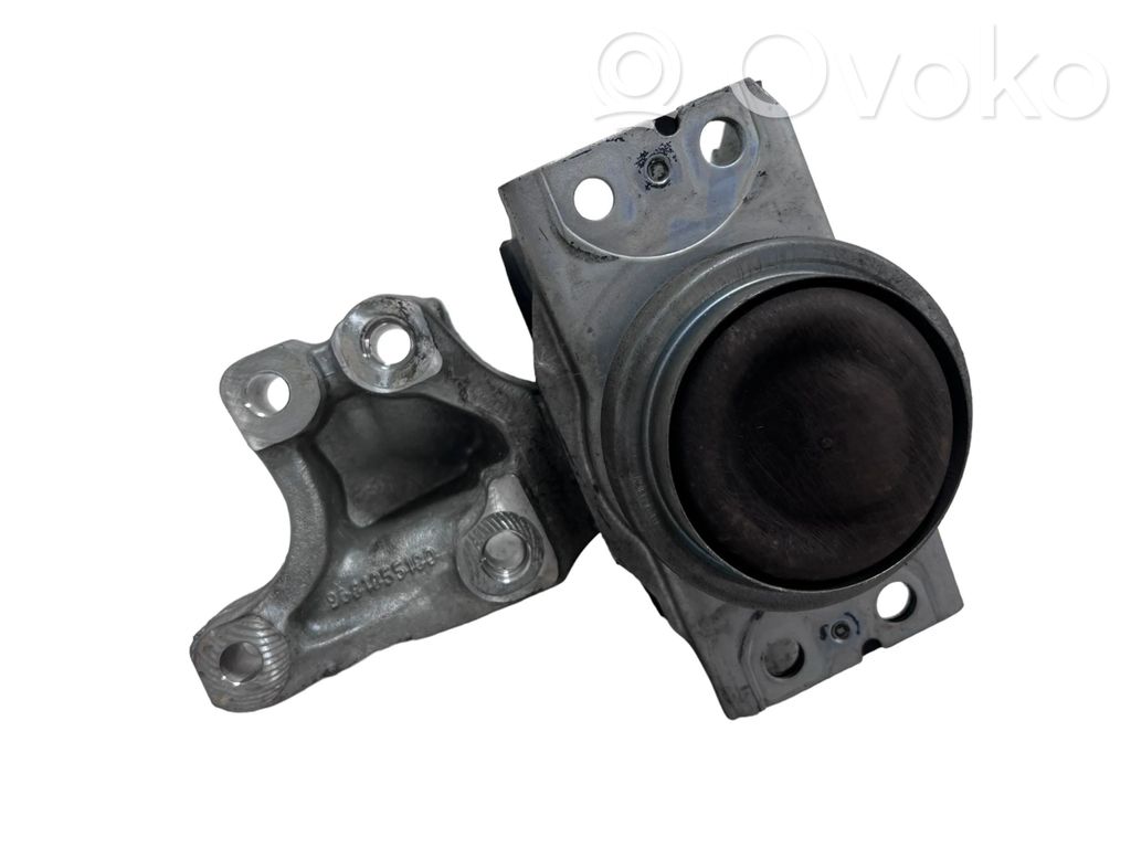 Citroen DS5 Engine mount bracket 