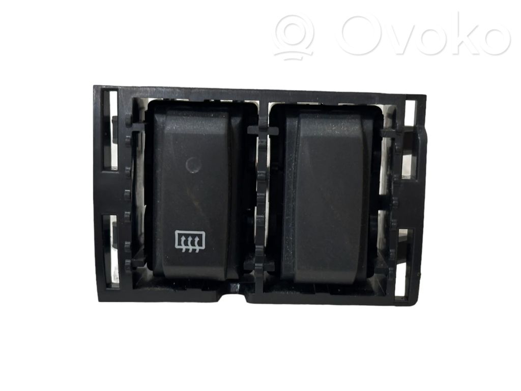 Opel Vivaro Windscreen/window heater switch 