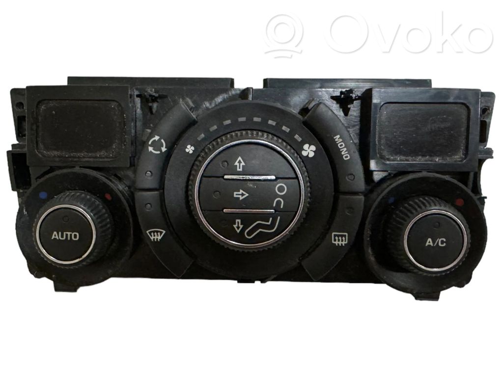 Peugeot 308 Climate control unit 