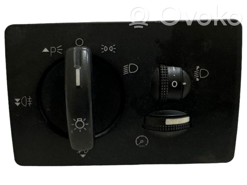 Ford Focus Light switch 