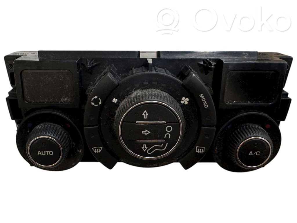 Peugeot 308 Climate control unit 