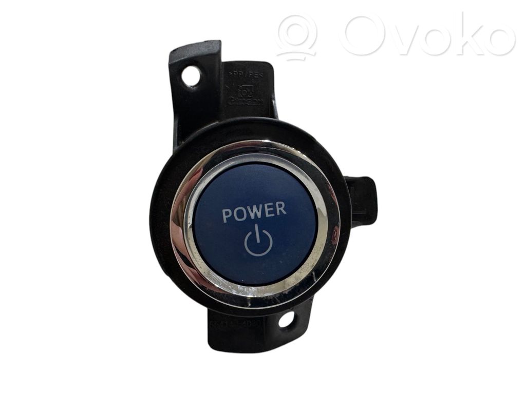 Toyota RAV 4 (XA40) Engine start stop button switch 
