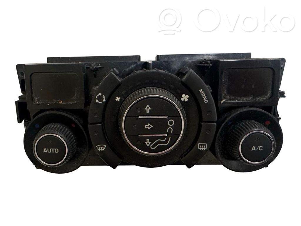 Peugeot 308 Climate control unit 