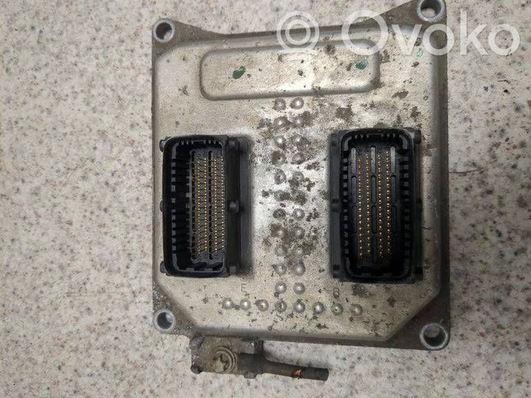 Opel Astra H Engine control unit/module 