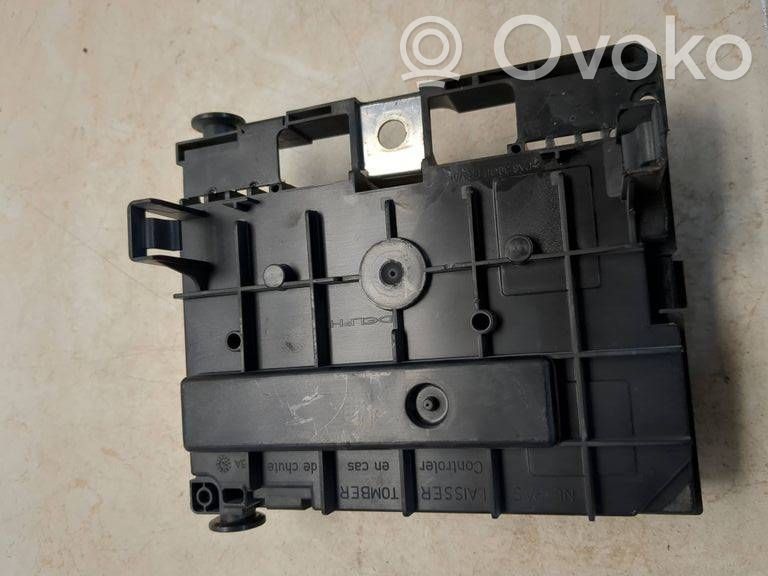 Citroen C4 Aircross Fuse module 