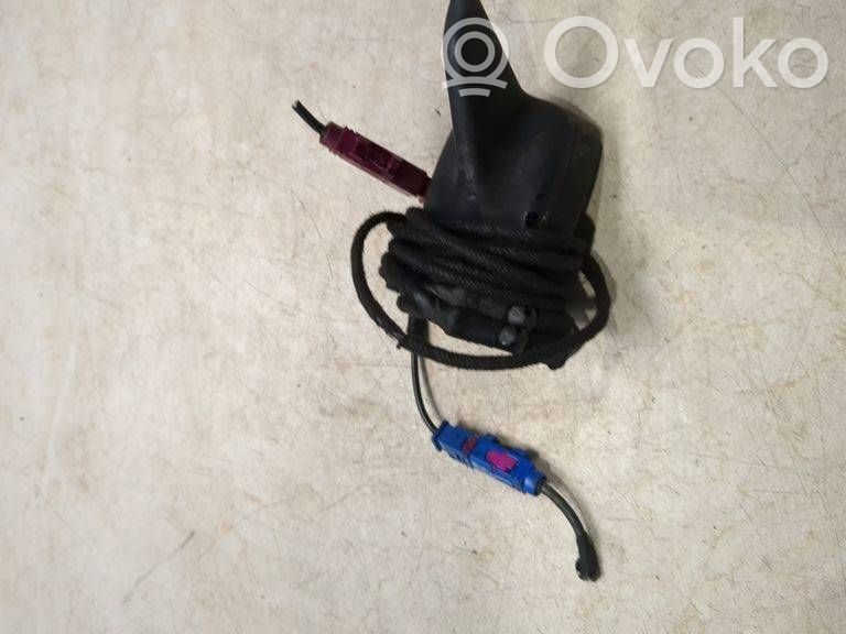 Audi A6 S6 C6 4F GPS-pystyantenni 