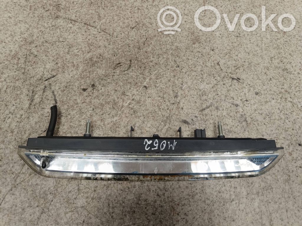 Citroen C4 II Picasso Third/center stoplight 