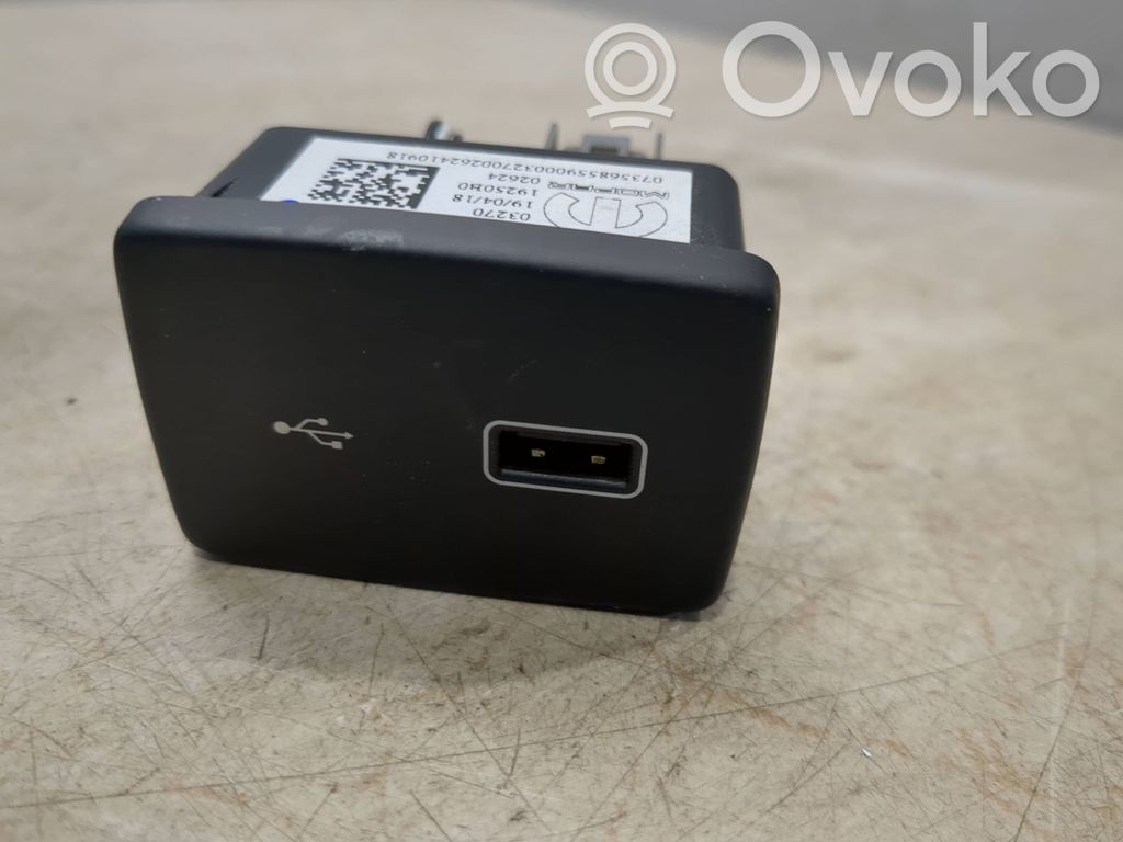 Citroen Relay III Enchufe conector USB 