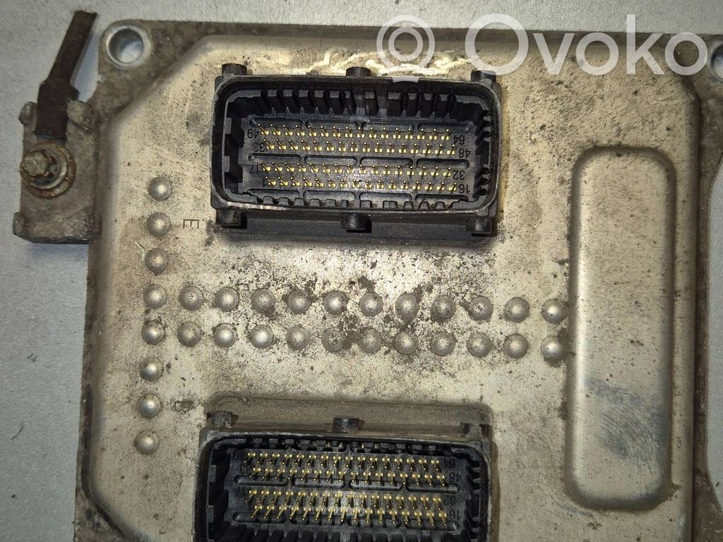 Opel Zafira B Engine control unit/module 