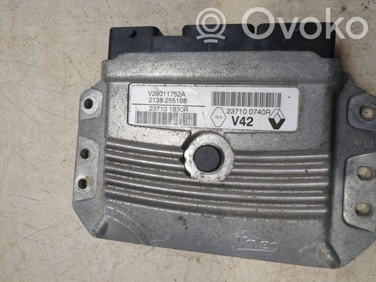 Dacia Duster Engine control unit/module 