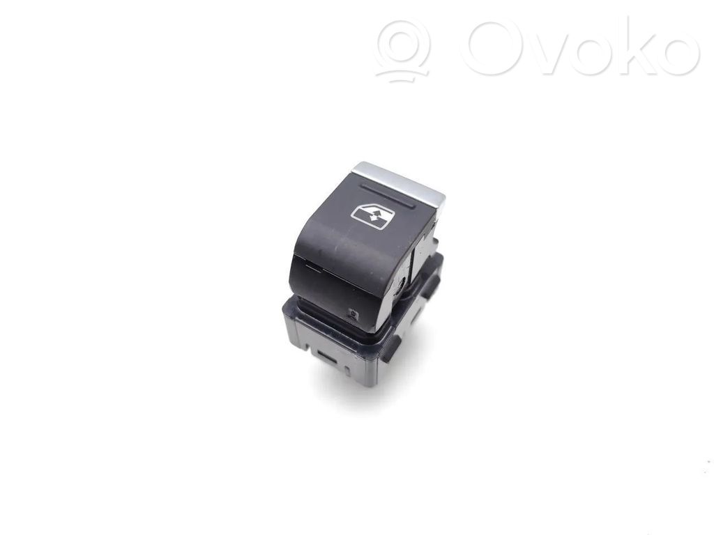 Audi Q4 e-tron Electric window control switch 