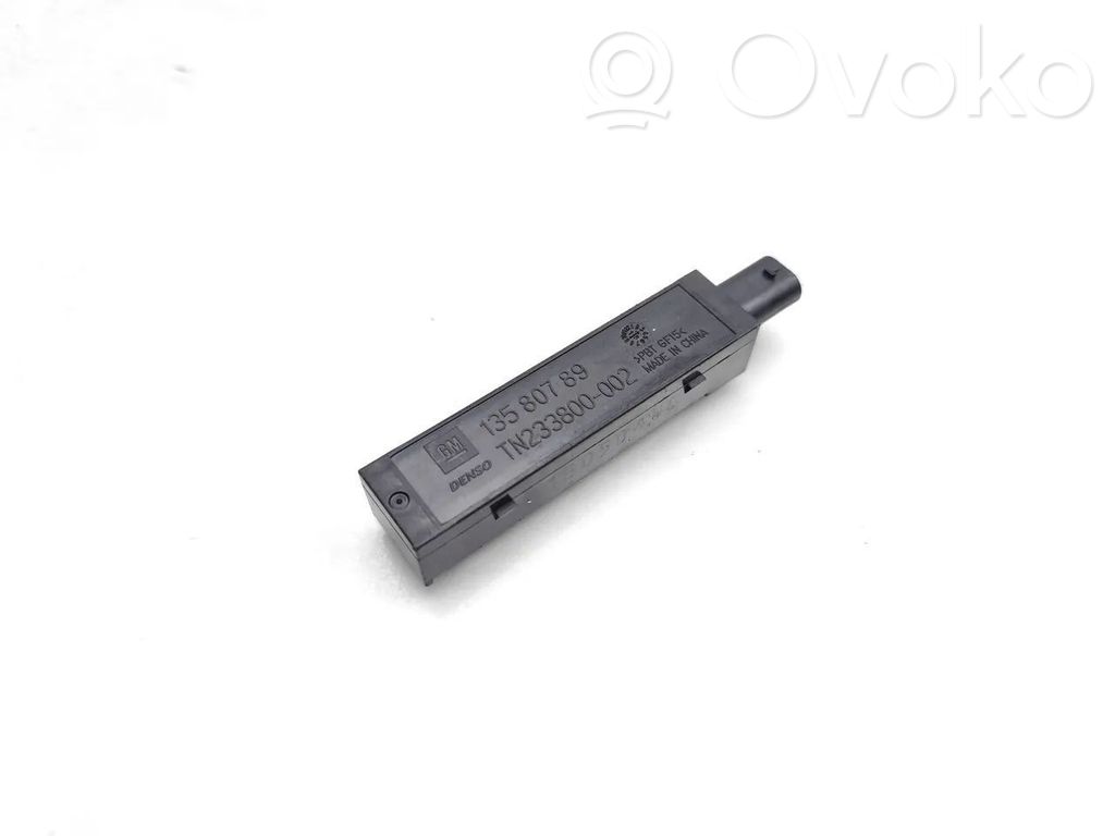 Opel Insignia B Interjero komforto antena 
