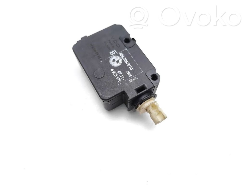 BMW 6 E63 E64 Fuel tank cap lock motor 