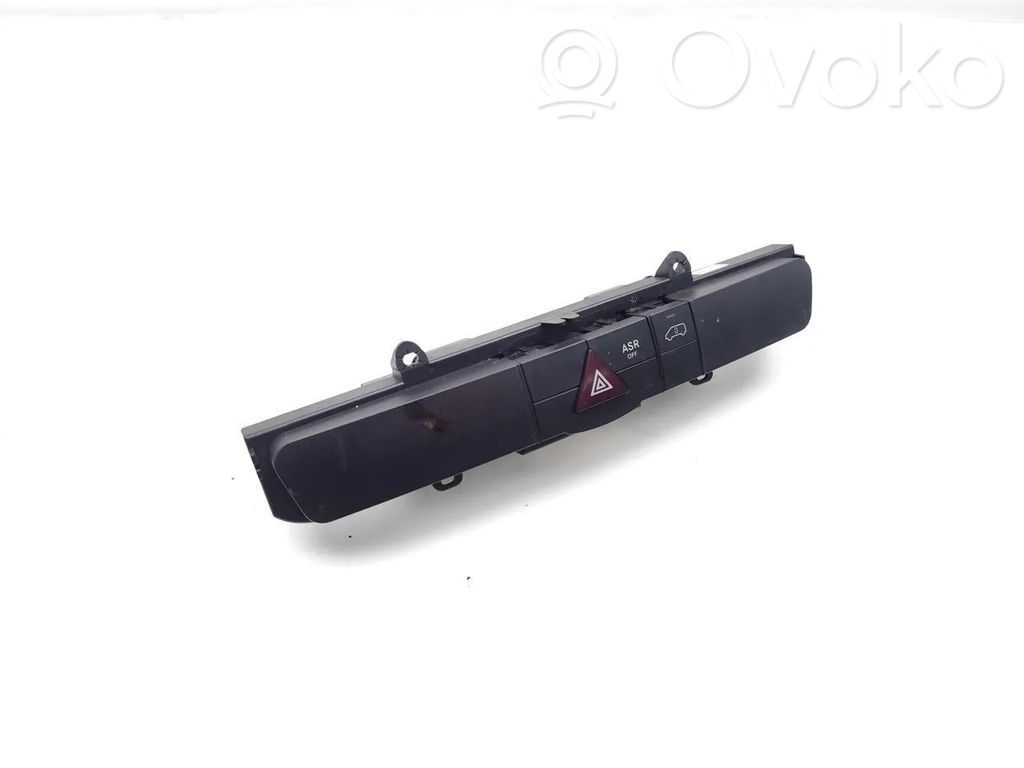 Mercedes-Benz Sprinter W906 Botón interruptor de luz de peligro 