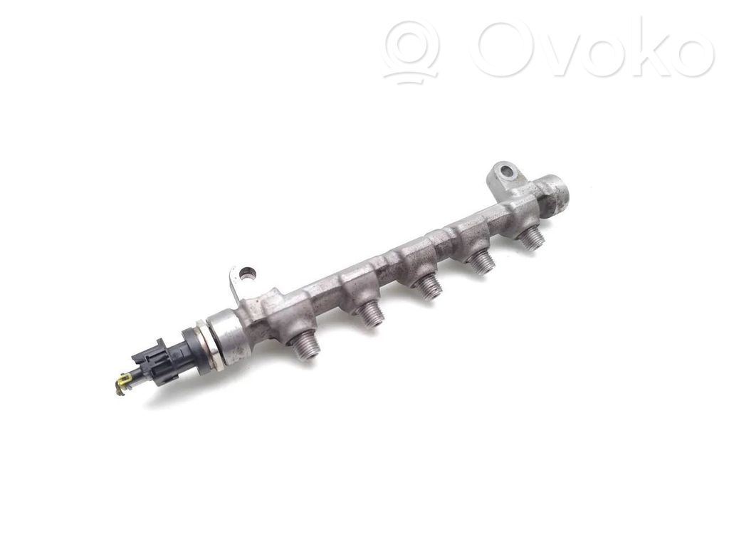Hyundai i40 Fuel main line pipe 