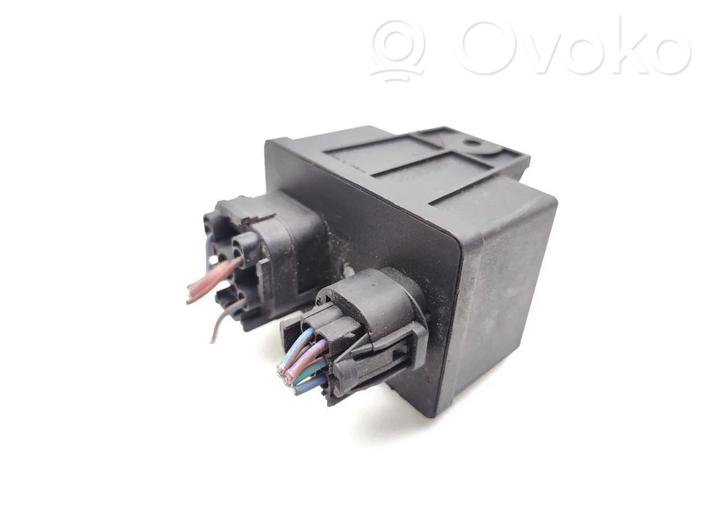 Land Rover Discovery 4 - LR4 Glow plug pre-heat relay 