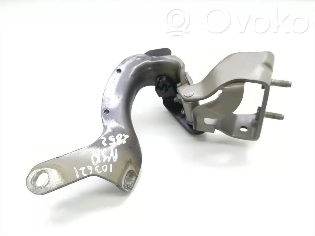 Audi Q7 4L Tailgate/trunk/boot hinge 