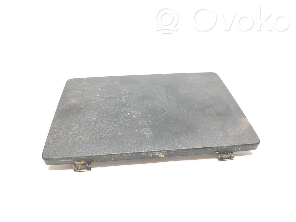 Distronic sensor bracket   9834732680,086568